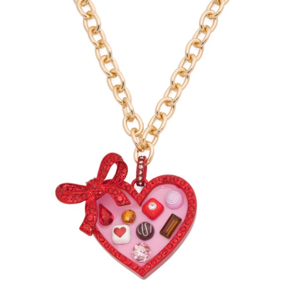 Betsey Johnson Love Spell Heart Chocolate Box Necklace New - Picture 2 of 5